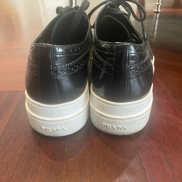 Prada Women's Black Leather Platform Brogues with Wingtip - Picture 5 of 6